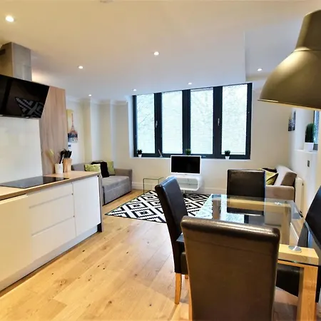 Апартаменти Yourapartment - River View Apts *