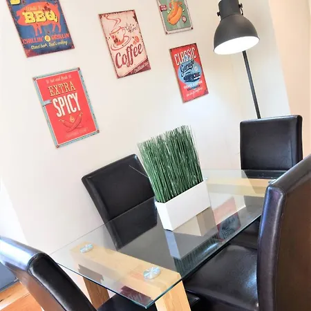 Yourapartment - River View Apts Lägenhet
