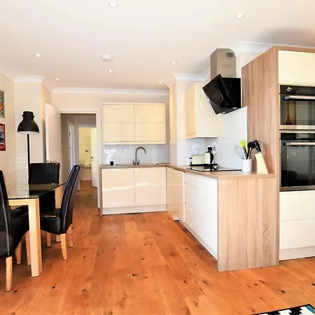 Yourapartment - River View Apts * Бристоль